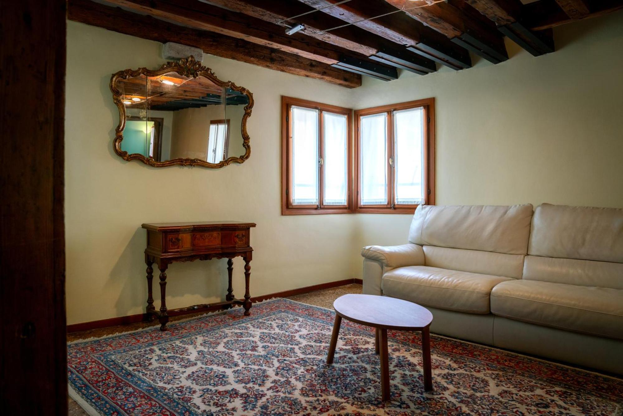 Palazzo San Luca Hotel Venice Bilik gambar