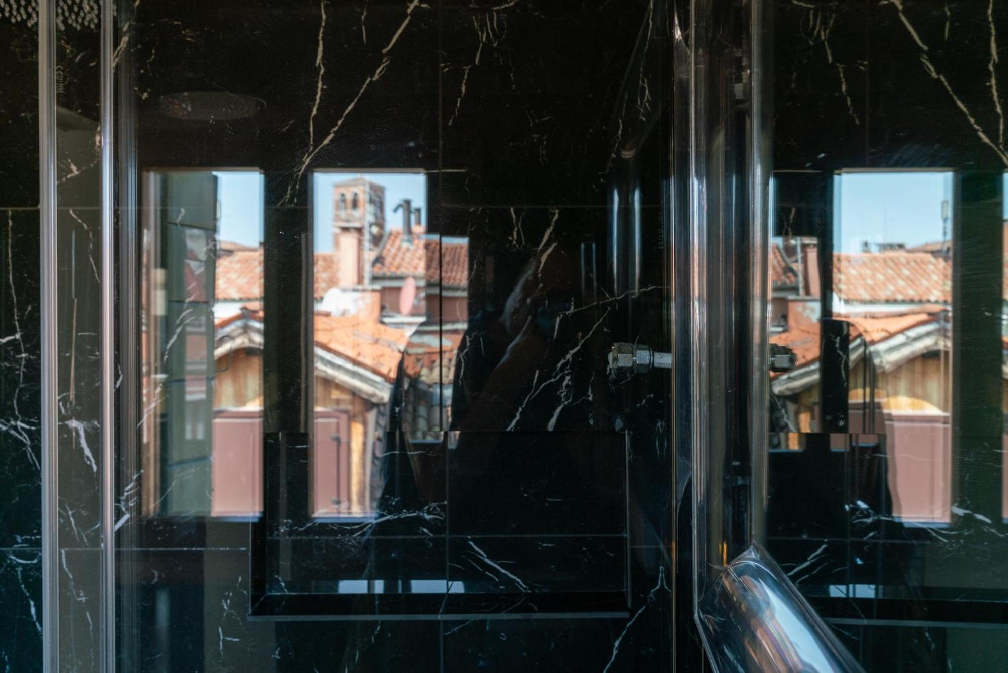 Palazzo San Luca Hotel Venice Bilik gambar