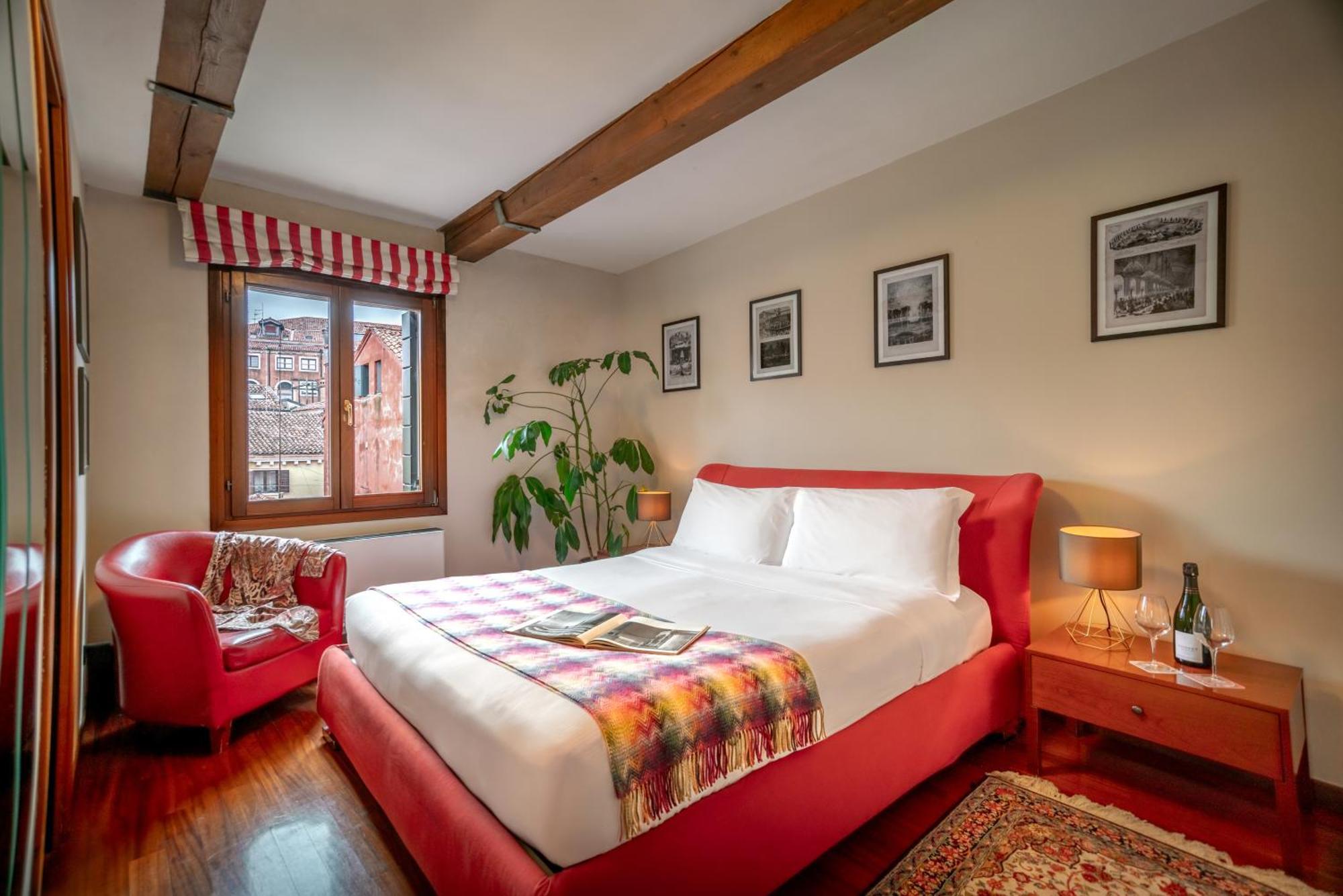 Palazzo San Luca Hotel Venice Bilik gambar
